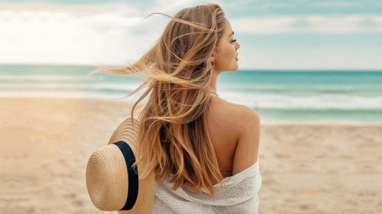 11 einfache Haarpflege Tricks nach Sonne & Meer – So bleibt dein Sommerhaar gesund & splissfrei
