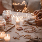 So richtest du eine kreative Schmuck-Girls Night aus, die unvergesslich wird